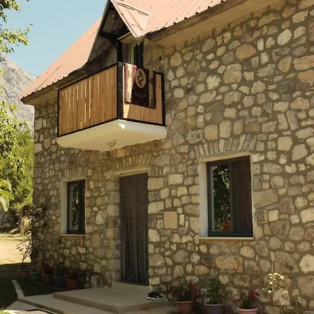 Bujtina Milani Bed and breakfast *