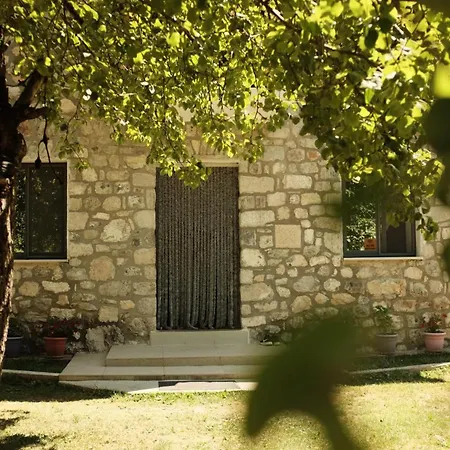 Bed & Breakfast Bujtina Milani *