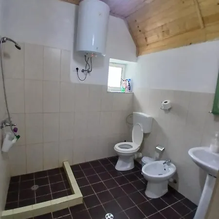 Bujtina Milani Bed & Breakfast