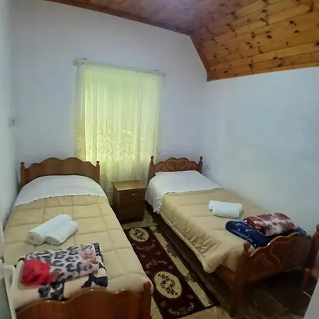 Bujtina Milani Bed & Breakfast *