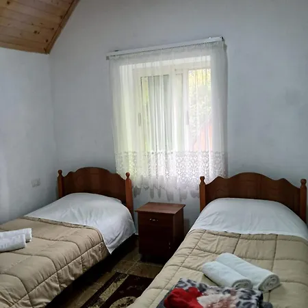 Bed & Breakfast Bujtina Milani