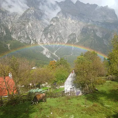 Bujtina Milani * Theth