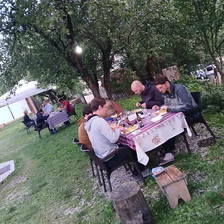 Bujtina Milani Bed & Breakfast Theth