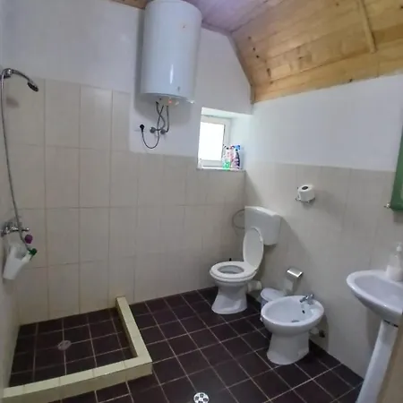 Bujtina Milani Bed and Breakfast