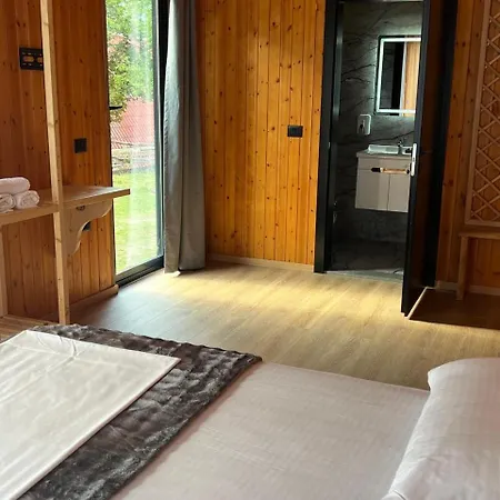 Bed and Breakfast Bujtina Milani *