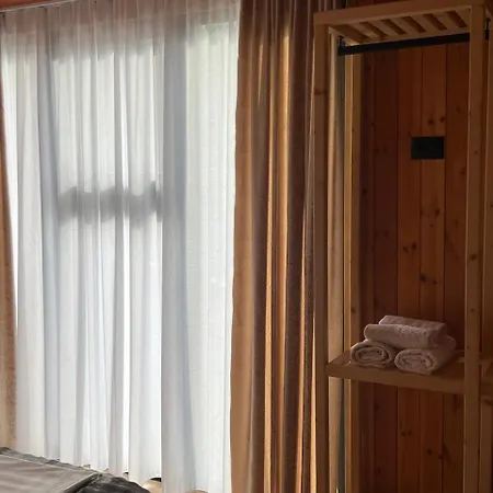 Bed and Breakfast Bujtina Milani Theth