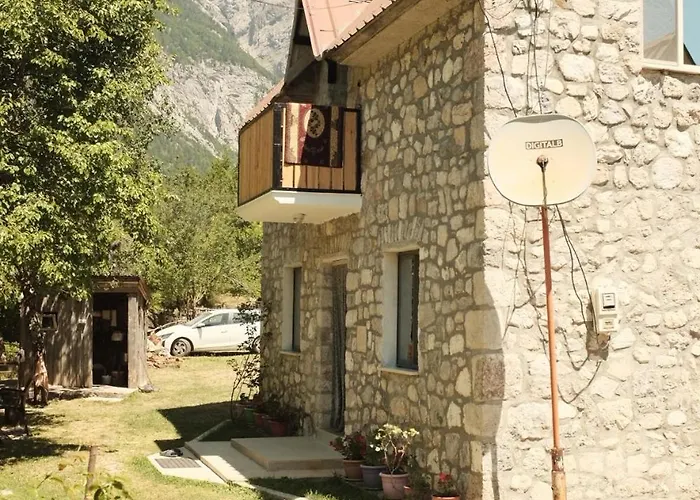 Bujtina Milani Bed & Breakfast *